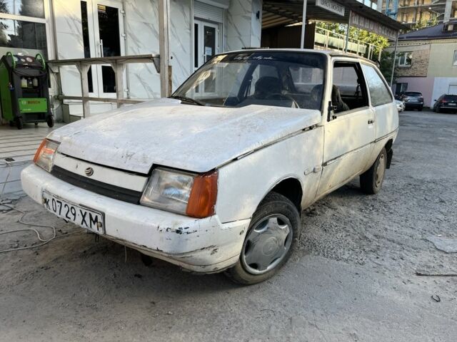 Серый Фольксваген e-Golf, объемом двигателя 0 л и пробегом 189 тыс. км за 12900 $, фото 1 на Automoto.ua