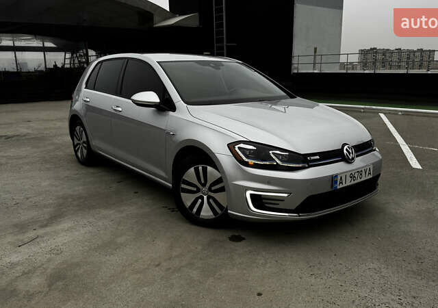 Серый Фольксваген e-Golf, объемом двигателя 0 л и пробегом 42 тыс. км за 14700 $, фото 1 на Automoto.ua