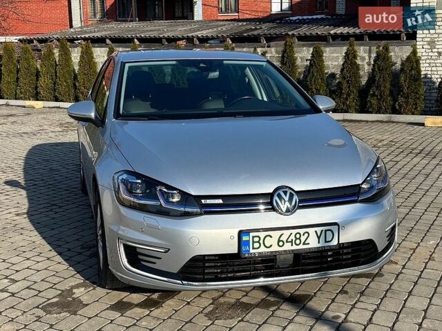 Серый Фольксваген e-Golf, объемом двигателя 0 л и пробегом 128 тыс. км за 14500 $, фото 1 на Automoto.ua