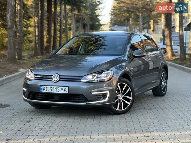 Сірий Фольксваген e-Golf, об'ємом двигуна 0 л та пробігом 141 тис. км за 13950 $, фото 1 на Automoto.ua