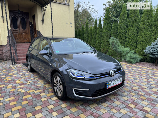 Серый Фольксваген e-Golf, объемом двигателя 0 л и пробегом 67 тыс. км за 15100 $, фото 1 на Automoto.ua
