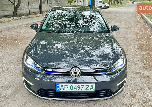 Серый Фольксваген e-Golf, объемом двигателя 0 л и пробегом 59 тыс. км за 15400 $, фото 1 на Automoto.ua