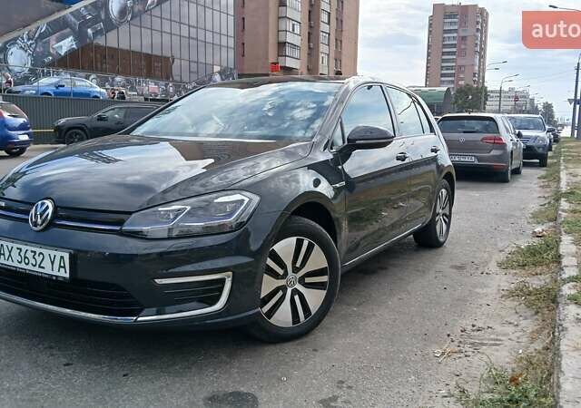 Сірий Фольксваген e-Golf, об'ємом двигуна 0 л та пробігом 29 тис. км за 16000 $, фото 1 на Automoto.ua