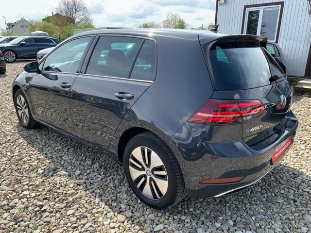 Серый Фольксваген e-Golf, объемом двигателя 0 л и пробегом 29 тыс. км за 15900 $, фото 1 на Automoto.ua