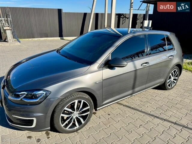 Сірий Фольксваген e-Golf, об'ємом двигуна 0 л та пробігом 60 тис. км за 16500 $, фото 1 на Automoto.ua