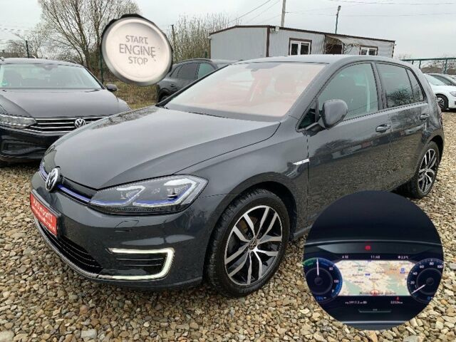 Серый Фольксваген e-Golf, объемом двигателя 0 л и пробегом 32 тыс. км за 18200 $, фото 1 на Automoto.ua