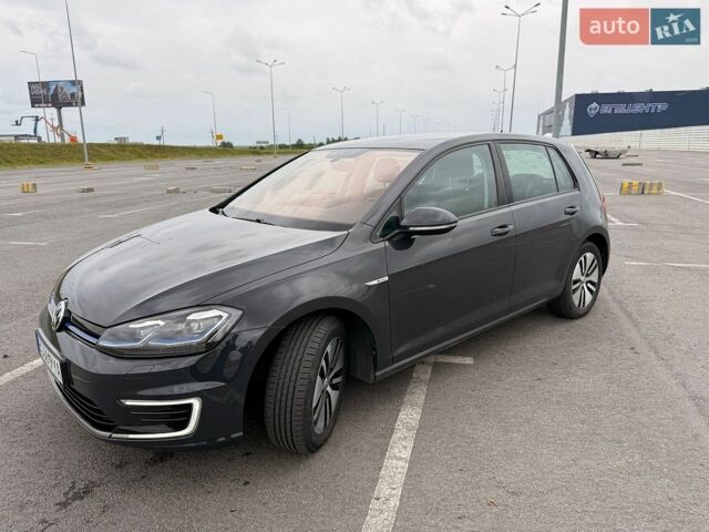 Серый Фольксваген e-Golf, объемом двигателя 0 л и пробегом 65 тыс. км за 14500 $, фото 1 на Automoto.ua