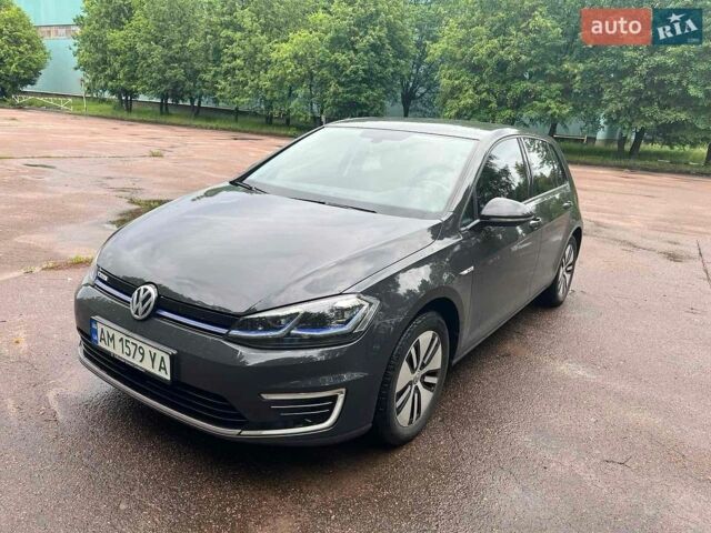 Серый Фольксваген e-Golf, объемом двигателя 0 л и пробегом 77 тыс. км за 15200 $, фото 1 на Automoto.ua
