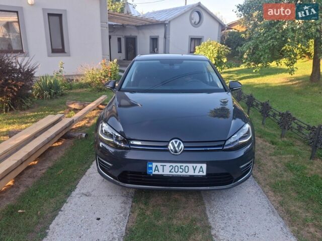 Серый Фольксваген e-Golf, объемом двигателя 0 л и пробегом 61 тыс. км за 14500 $, фото 1 на Automoto.ua