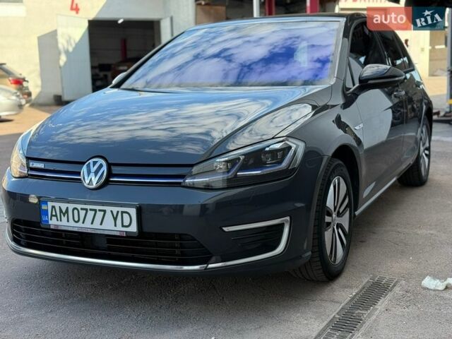 Серый Фольксваген e-Golf, объемом двигателя 0 л и пробегом 50 тыс. км за 13500 $, фото 1 на Automoto.ua