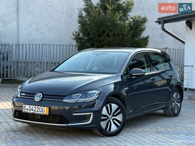 Серый Фольксваген e-Golf, объемом двигателя 0 л и пробегом 74 тыс. км за 12200 $, фото 1 на Automoto.ua