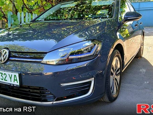 Сірий Фольксваген e-Golf, об'ємом двигуна 0 л та пробігом 30 тис. км за 16900 $, фото 1 на Automoto.ua