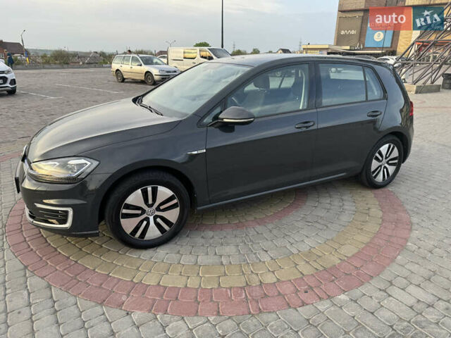 Серый Фольксваген e-Golf, объемом двигателя 0 л и пробегом 65 тыс. км за 16000 $, фото 1 на Automoto.ua