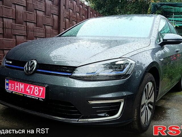 Серый Фольксваген e-Golf, объемом двигателя 0.15 л и пробегом 94 тыс. км за 13995 $, фото 1 на Automoto.ua