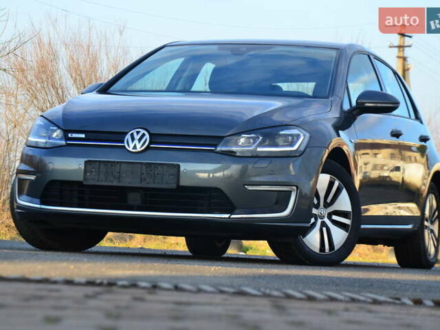 Серый Фольксваген e-Golf, объемом двигателя 0 л и пробегом 91 тыс. км за 13250 $, фото 1 на Automoto.ua