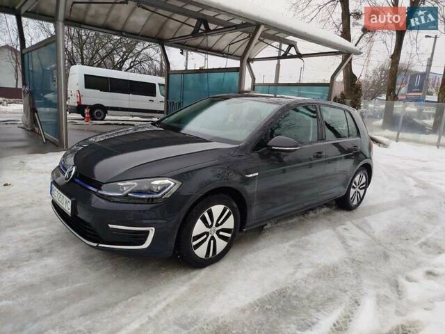 Серый Фольксваген e-Golf, объемом двигателя 0 л и пробегом 38 тыс. км за 14900 $, фото 1 на Automoto.ua