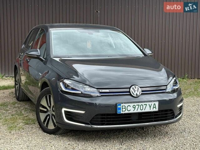 Серый Фольксваген e-Golf, объемом двигателя 0 л и пробегом 115 тыс. км за 12999 $, фото 1 на Automoto.ua