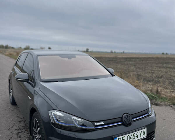 Сірий Фольксваген e-Golf, об'ємом двигуна 0 л та пробігом 40 тис. км за 16500 $, фото 1 на Automoto.ua