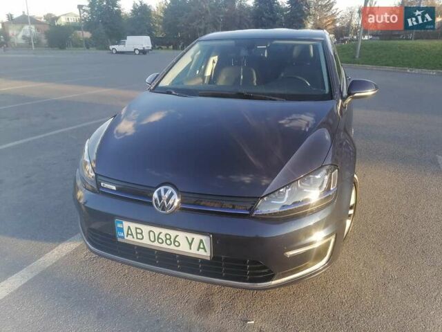 Синий Фольксваген e-Golf, объемом двигателя 0 л и пробегом 92 тыс. км за 14000 $, фото 1 на Automoto.ua