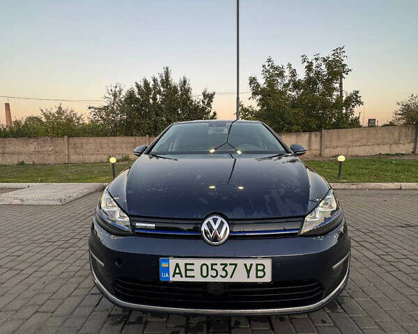 Синий Фольксваген e-Golf, объемом двигателя 0 л и пробегом 275 тыс. км за 8700 $, фото 1 на Automoto.ua