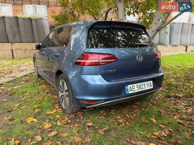 Синий Фольксваген e-Golf, объемом двигателя 0 л и пробегом 152 тыс. км за 5000 $, фото 1 на Automoto.ua