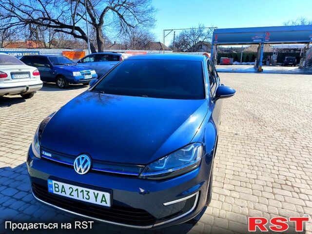 Синий Фольксваген e-Golf, объемом двигателя 0.12 л и пробегом 117 тыс. км за 10700 $, фото 1 на Automoto.ua