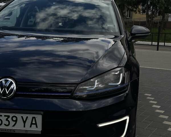 Синий Фольксваген e-Golf, объемом двигателя 0 л и пробегом 118 тыс. км за 10600 $, фото 1 на Automoto.ua