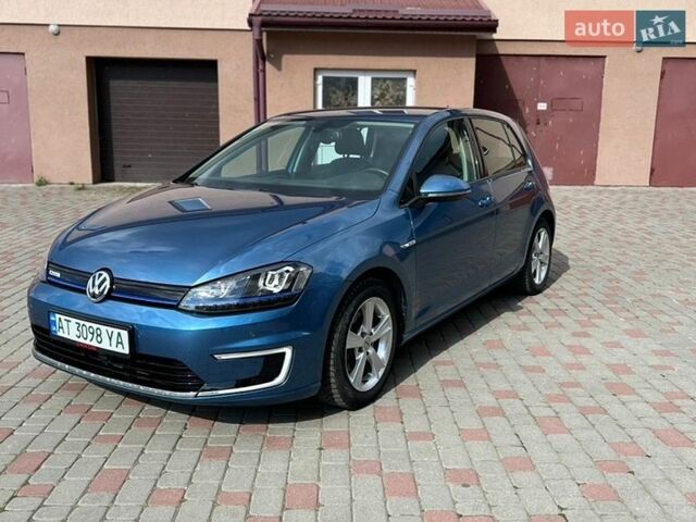 Синий Фольксваген e-Golf, объемом двигателя 0 л и пробегом 104 тыс. км за 9300 $, фото 1 на Automoto.ua