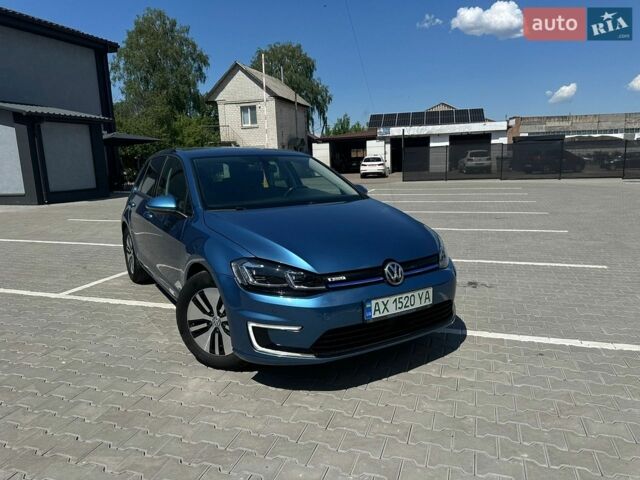 Синий Фольксваген e-Golf, объемом двигателя 0 л и пробегом 108 тыс. км за 8999 $, фото 1 на Automoto.ua