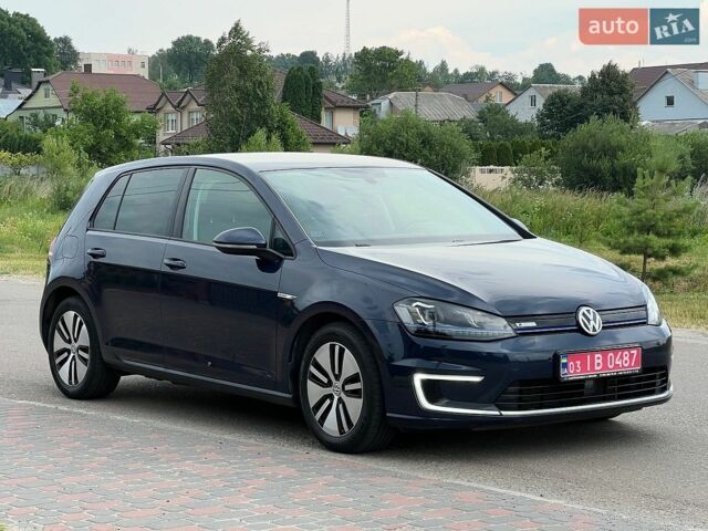 Синий Фольксваген e-Golf, объемом двигателя 0 л и пробегом 102 тыс. км за 7950 $, фото 1 на Automoto.ua