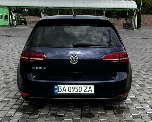 Синий Фольксваген e-Golf, объемом двигателя 0 л и пробегом 141 тыс. км за 10300 $, фото 1 на Automoto.ua
