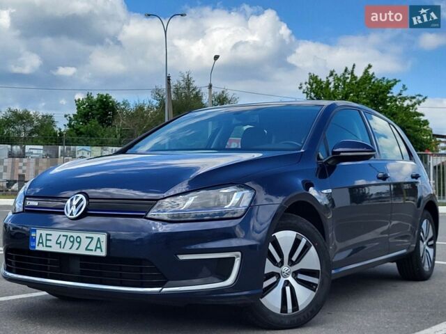 Синий Фольксваген e-Golf, объемом двигателя 0 л и пробегом 124 тыс. км за 9700 $, фото 1 на Automoto.ua