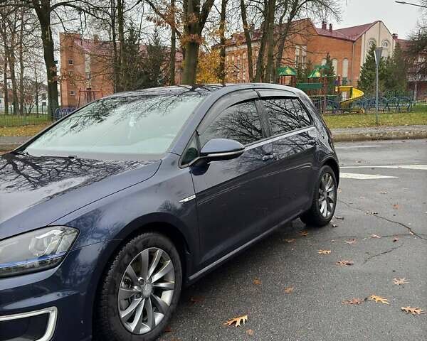 Синий Фольксваген e-Golf, объемом двигателя 0 л и пробегом 92 тыс. км за 9500 $, фото 1 на Automoto.ua
