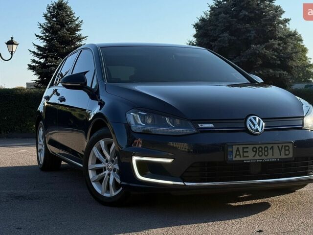 Синий Фольксваген e-Golf, объемом двигателя 0 л и пробегом 185 тыс. км за 10500 $, фото 1 на Automoto.ua