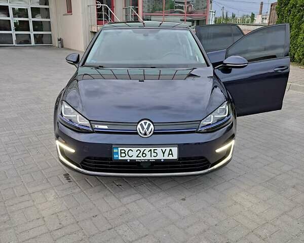 Синий Фольксваген e-Golf, объемом двигателя 0 л и пробегом 110 тыс. км за 11500 $, фото 1 на Automoto.ua