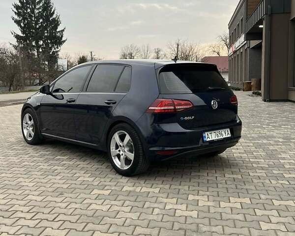 Синий Фольксваген e-Golf, объемом двигателя 0 л и пробегом 110 тыс. км за 8300 $, фото 1 на Automoto.ua