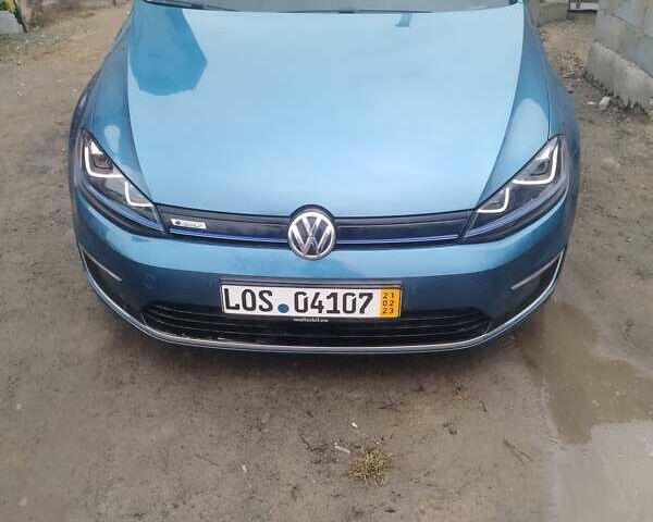 Синий Фольксваген e-Golf, объемом двигателя 0 л и пробегом 170 тыс. км за 9300 $, фото 1 на Automoto.ua