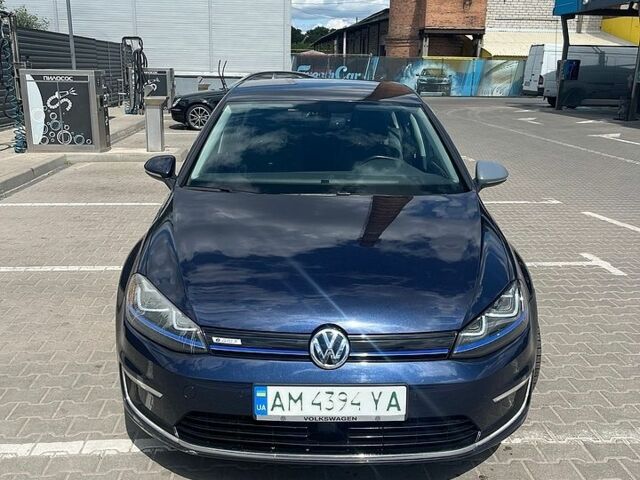Синий Фольксваген e-Golf, объемом двигателя 0 л и пробегом 159 тыс. км за 9000 $, фото 1 на Automoto.ua
