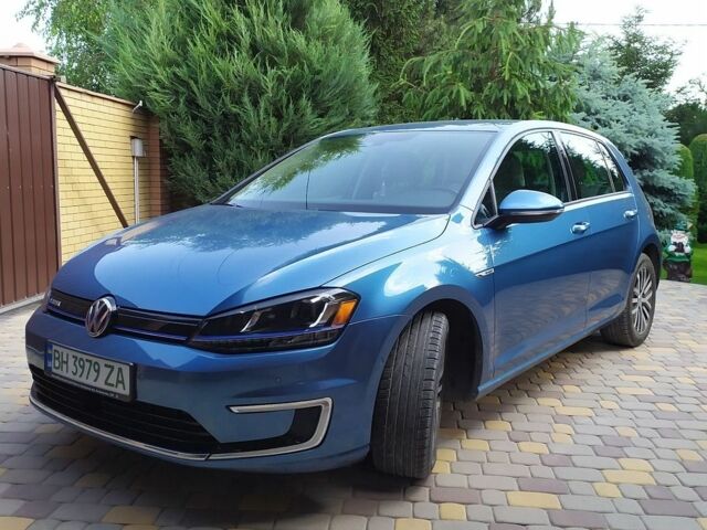 Синий Фольксваген e-Golf, объемом двигателя 0 л и пробегом 86 тыс. км за 10900 $, фото 1 на Automoto.ua