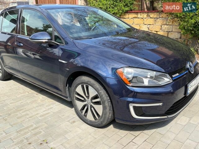 Синий Фольксваген e-Golf, объемом двигателя 0 л и пробегом 26 тыс. км за 10500 $, фото 1 на Automoto.ua