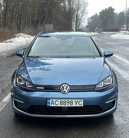 Синий Фольксваген e-Golf, объемом двигателя 0 л и пробегом 123 тыс. км за 9900 $, фото 1 на Automoto.ua