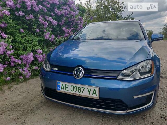 Синий Фольксваген e-Golf, объемом двигателя 0 л и пробегом 67 тыс. км за 14500 $, фото 1 на Automoto.ua