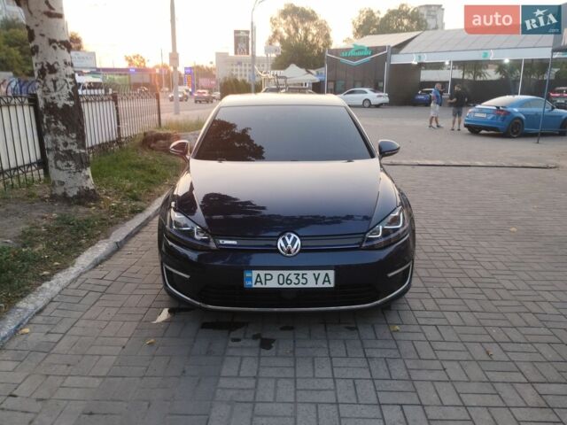 Синий Фольксваген e-Golf, объемом двигателя 0 л и пробегом 102 тыс. км за 9500 $, фото 1 на Automoto.ua