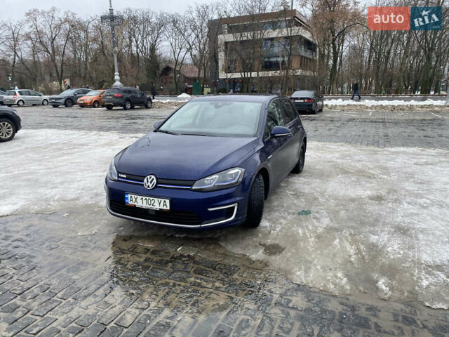 Синий Фольксваген e-Golf, объемом двигателя 0 л и пробегом 182 тыс. км за 13700 $, фото 1 на Automoto.ua