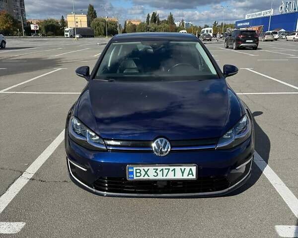 Синий Фольксваген e-Golf, объемом двигателя 0 л и пробегом 139 тыс. км за 12500 $, фото 1 на Automoto.ua