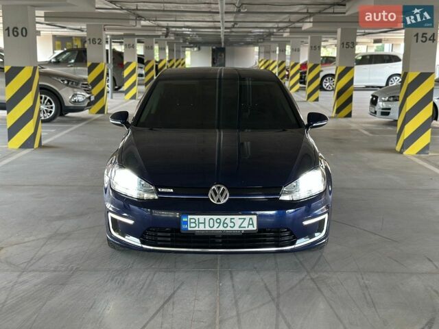 Синий Фольксваген e-Golf, объемом двигателя 0 л и пробегом 155 тыс. км за 11300 $, фото 1 на Automoto.ua
