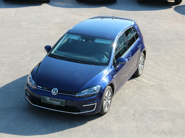 Синий Фольксваген e-Golf, объемом двигателя 0 л и пробегом 153 тыс. км за 12600 $, фото 1 на Automoto.ua