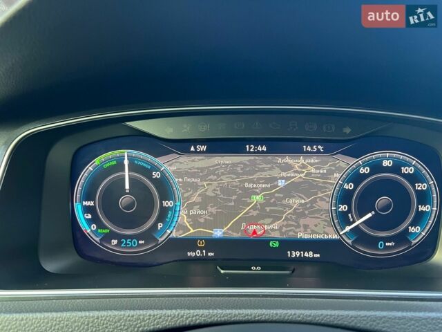Синий Фольксваген e-Golf, объемом двигателя 0 л и пробегом 138 тыс. км за 13600 $, фото 1 на Automoto.ua