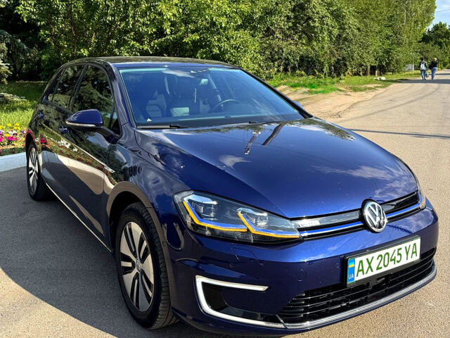 Синий Фольксваген e-Golf, объемом двигателя 0 л и пробегом 112 тыс. км за 16900 $, фото 1 на Automoto.ua
