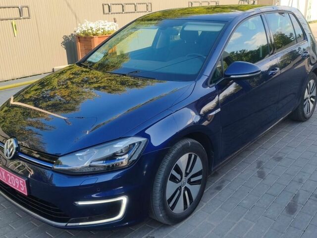 Синий Фольксваген e-Golf, объемом двигателя 0 л и пробегом 151 тыс. км за 12800 $, фото 1 на Automoto.ua